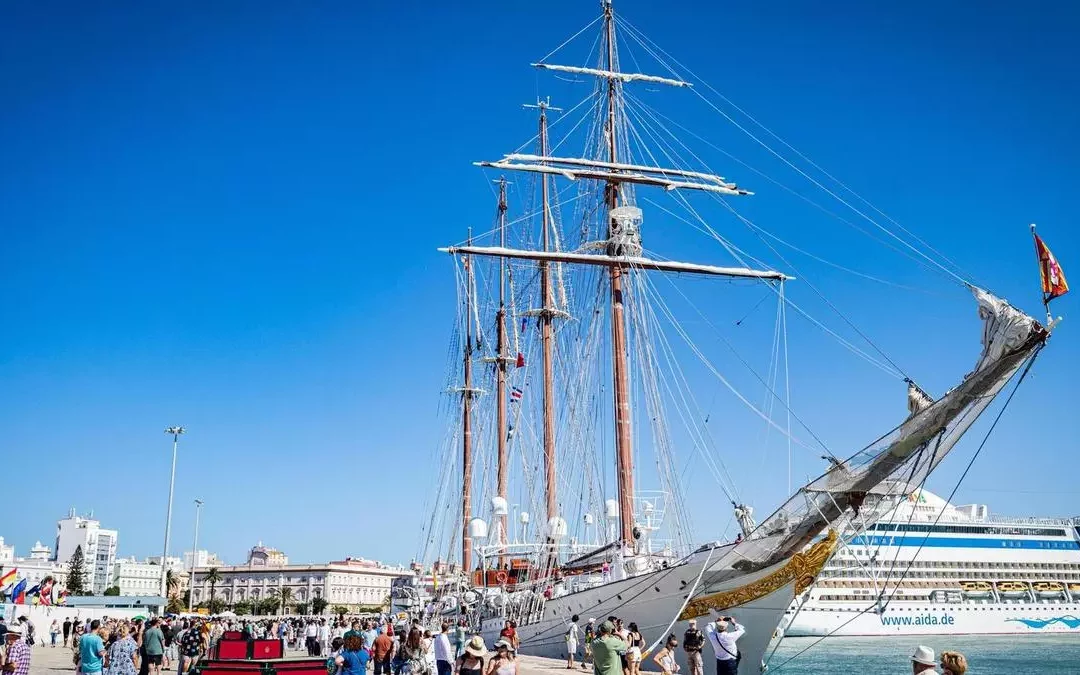 El Buque Escuela «Juan Sebastián de Elcano» atracará en Barcelona en septiembre