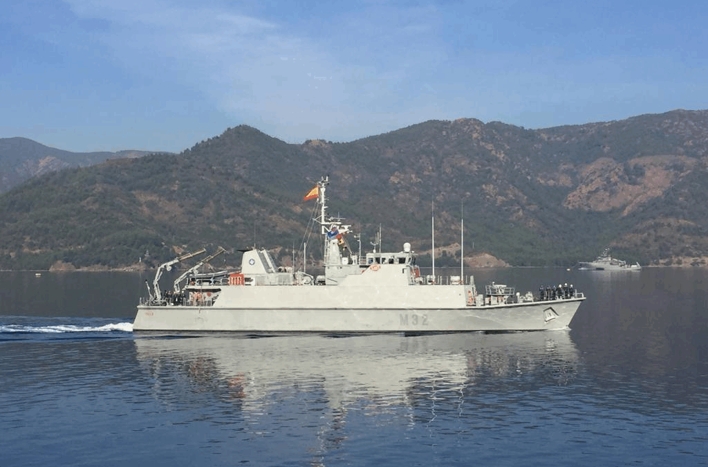 El cazaminas «Sella» comienza su despliegue en operaciones bajo el mando de la OTAN
