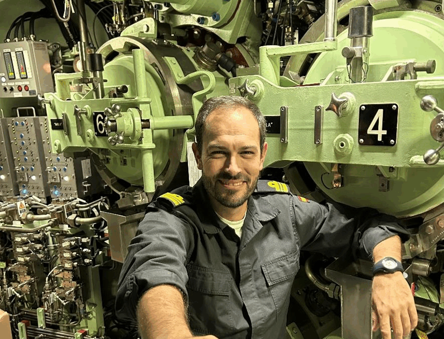 Comandante del submarino «Isaac Peral», capitán de corbeta Fernando Clavijo: «Estamos demostrando nuestro firme compromiso con nuestros aliados»