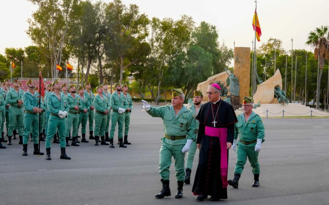 La Brigada “Rey Alfonso XIII” , II de la Legión, recibe la visita del Arzobispo castrense