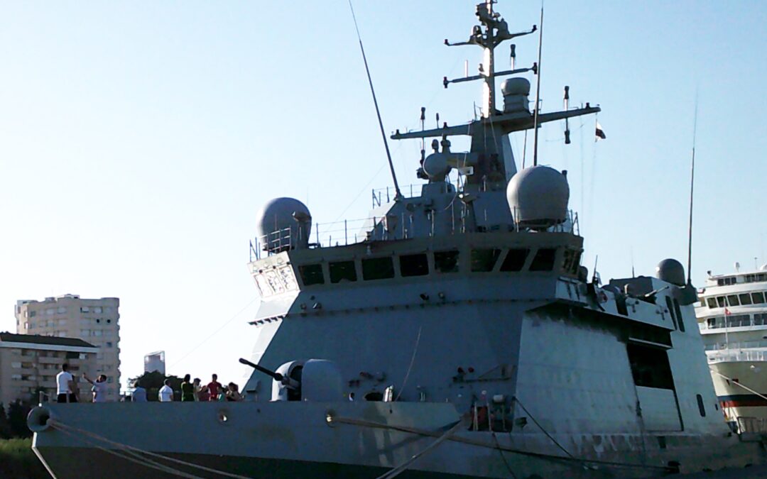 El «Audaz» realiza presencia marítima en los territorios de soberanía española en el norte de África, en el marco de las operaciones de presencia, vigilancia y disuasión